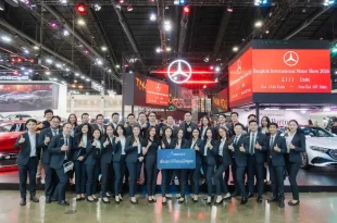 ทีมงาน Primus Group บริเวณบูธ Mercedes-Benz ในงาน Motor Show 2026