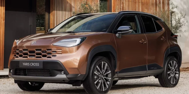 Toyota Yaris Cross 2027 สีบรอนซ์ มุมหน้าเฉียง