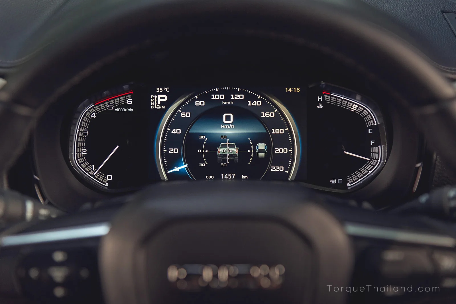 มาตรวัดสำหรับผู้ขับขี่แบบ Integrated พร้อมหน้าจอแสดงข้อมูลการขับขี่ (MID) ขนาด 7 นิ้ว