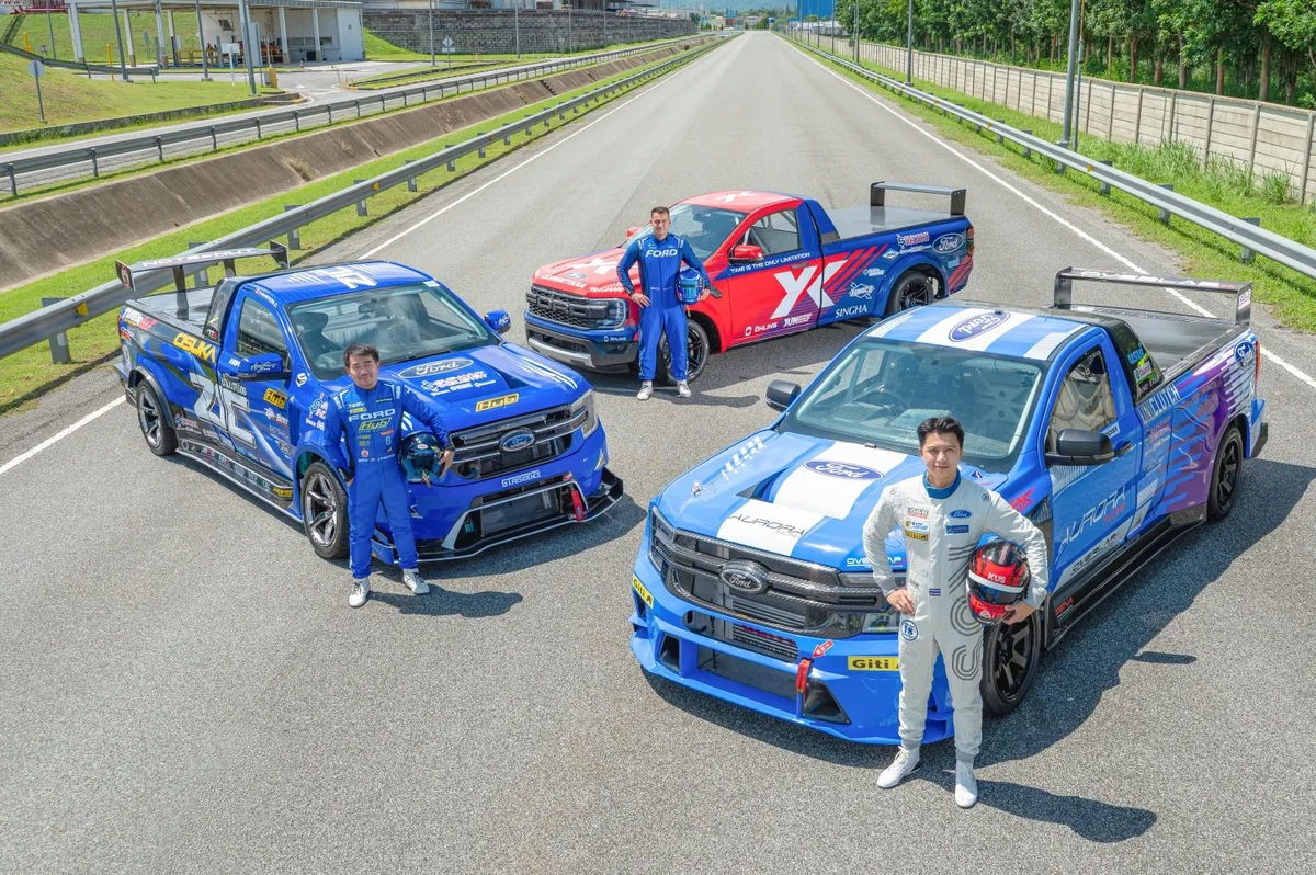 Ford Ranger V6 ทีม Ford Thailand Racing สำหรับ Thailand Super Series 2026 ทีม Ford Thailand Racing พร้อมรถแข่ง Ford Ranger V6 ทั้ง 3 คัน ก่อนลุย Thailand Super Series 2026