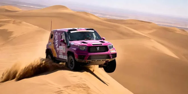 รถแข่ง GWM TANK ขับลุยเนินทรายในรายการ Taklimakan Rally 2026