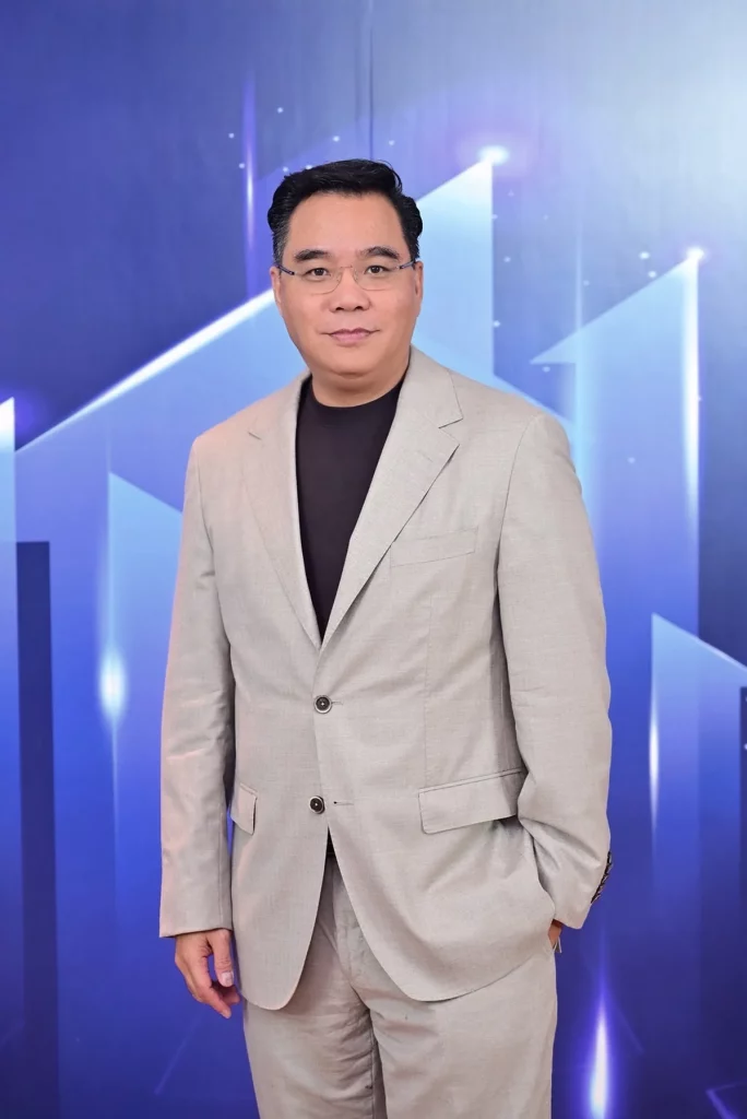 ดร.สัณหวุฒิ ธรรมชวนวิริยะ CEO กลุ่ม MGC-ASIA ดร.สัณหวุฒิ ธรรมชวนวิริยะ ประธานเจ้าหน้าที่บริหารกลุ่ม MGC-ASIA