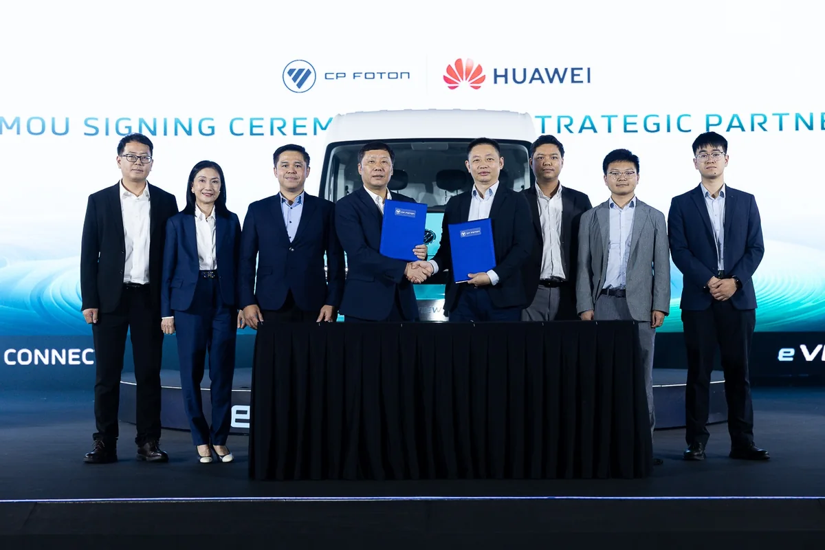 พิธีลงนามความร่วมมือระหว่าง CP FOTON และ Huawei พิธีลงนามความร่วมมือระหว่าง CP FOTON และ Huawei