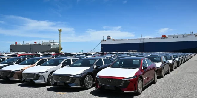 รถยนต์ไฟฟ้า Mazda6e ล็อตแรกจอดเรียงรายบริเวณท่าเรือแหลมฉบัง ก่อนส่งมอบลูกค้าในประเทศไทย