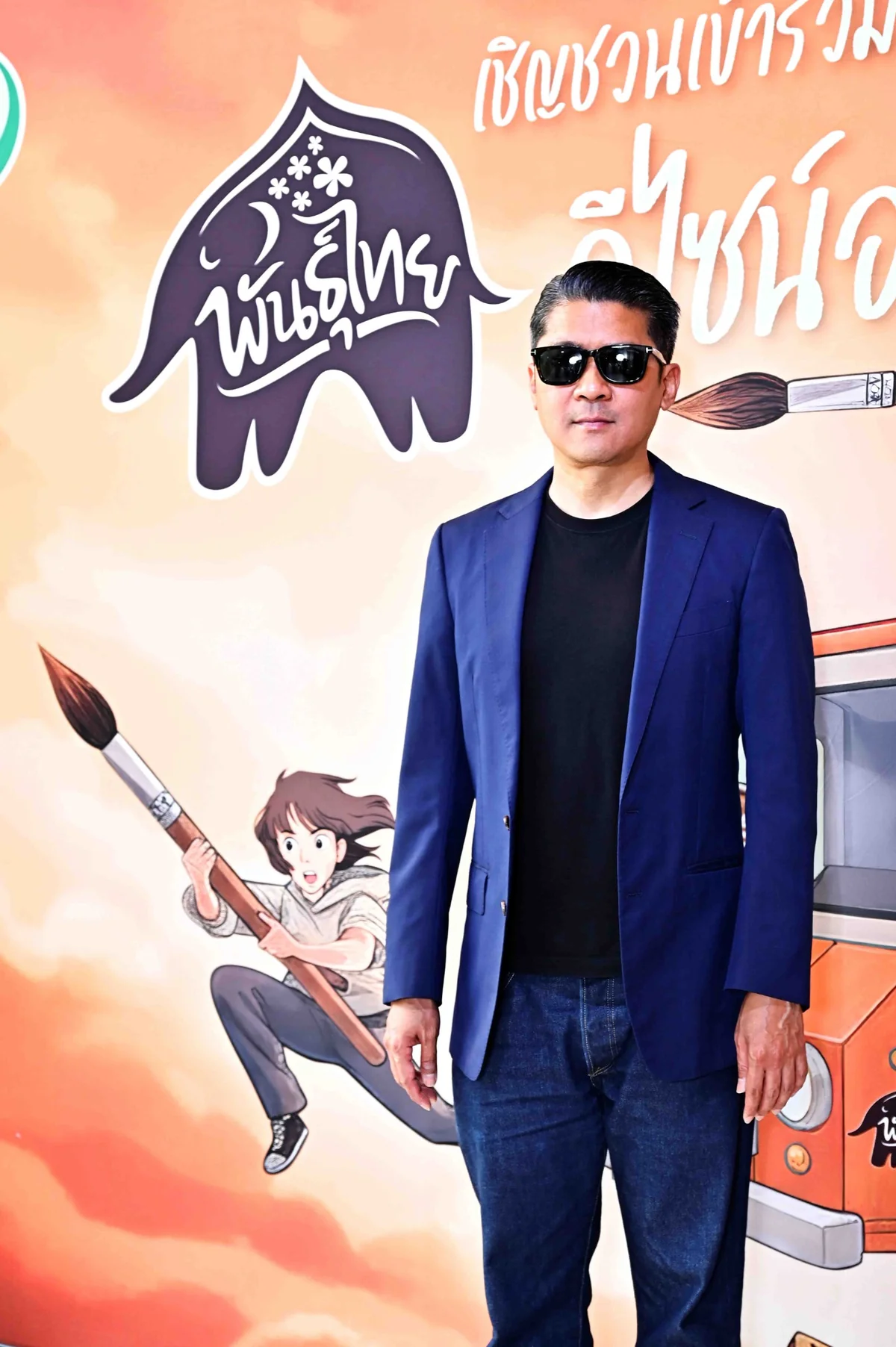 “อาจารย์ต้น” คุณนุวีร์ เลิศบรรณพงศ์ Chief Creative Officer จาก Craft Co., Ltd. วิทยากรผู้เชี่ยวชาญด้านครีเอทีฟร่วมถ่ายทอดประสบการณ์ในเวิร์กชอปกาแฟพันธุ์ไทย