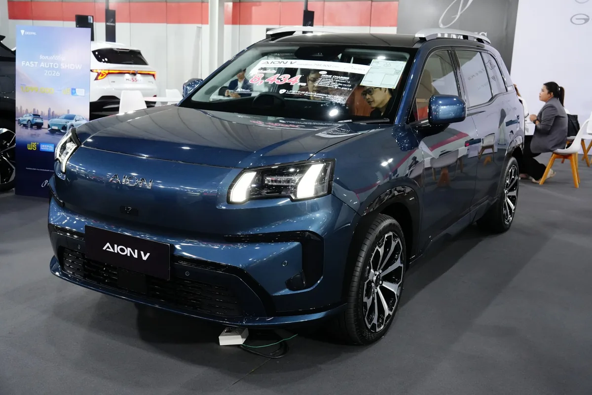 AION V ในงาน FAST Auto Show Thailand 2026 AION V รถเอสยูวีไฟฟ้าสีน้ำเงินจัดแสดงในงาน FAST Auto Show Thailand 2026