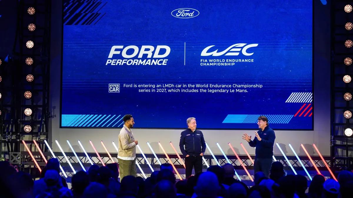 ฟอร์ดกลับสู่เลอม็อง 2570 พร้อมโปรแกรม FIA WEC ฟอร์ดประกาศกลับสู่การแข่งขันเลอม็องปี 2570 พร้อมลุยศึก FIA WEC