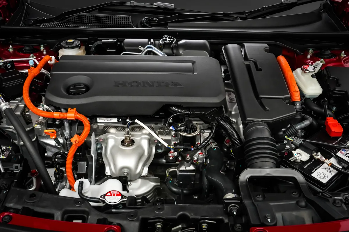 ระบบขับเคลื่อนฟูลไฮบริด Honda Civic e:HEV ห้องเครื่องระบบฟูลไฮบริด e:HEV ของ Honda Civic e:HEV