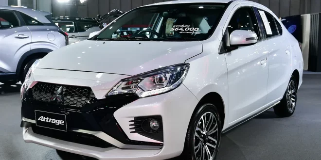 Mitsubishi Attrage 2026 สีขาว มุมด้านหน้าสามส่วนในงาน FAST Auto Show Thailand 2026