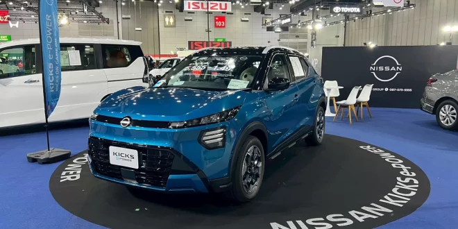Nissan Kicks e-POWER 2026 สีฟ้า มุมด้านหน้าสามส่วน ในงาน FAST Auto Show 2026