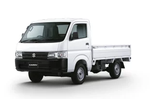 Suzuki Carry สีขาว มุมมองด้านหน้าค่อนไปทางด้านข้าง