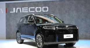 JAECOO 5 EV ULTRA สีดำมุมด้านหน้าสามส่วนสี่ จัดแสดงภายในงาน BIG MOTOR SALE 2026