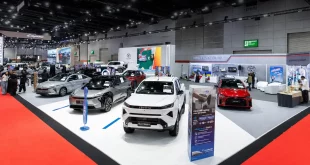 ภาพรวมบูท Toyota ในงาน BIG MOTOR SALE 2026 พร้อมรถหลายรุ่นและพื้นที่ Toyota Service Center