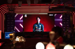 หน้าจอภายในงาน Off the Grid Origins ของ beIN SPORTS ที่แสดงภาพทัศนพล อินทรภูวศักดิ์