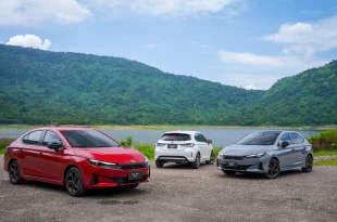 Honda City ใหม่ หลายคันจอดกลางแจ้งริมอ่างเก็บน้ำและภูเขา