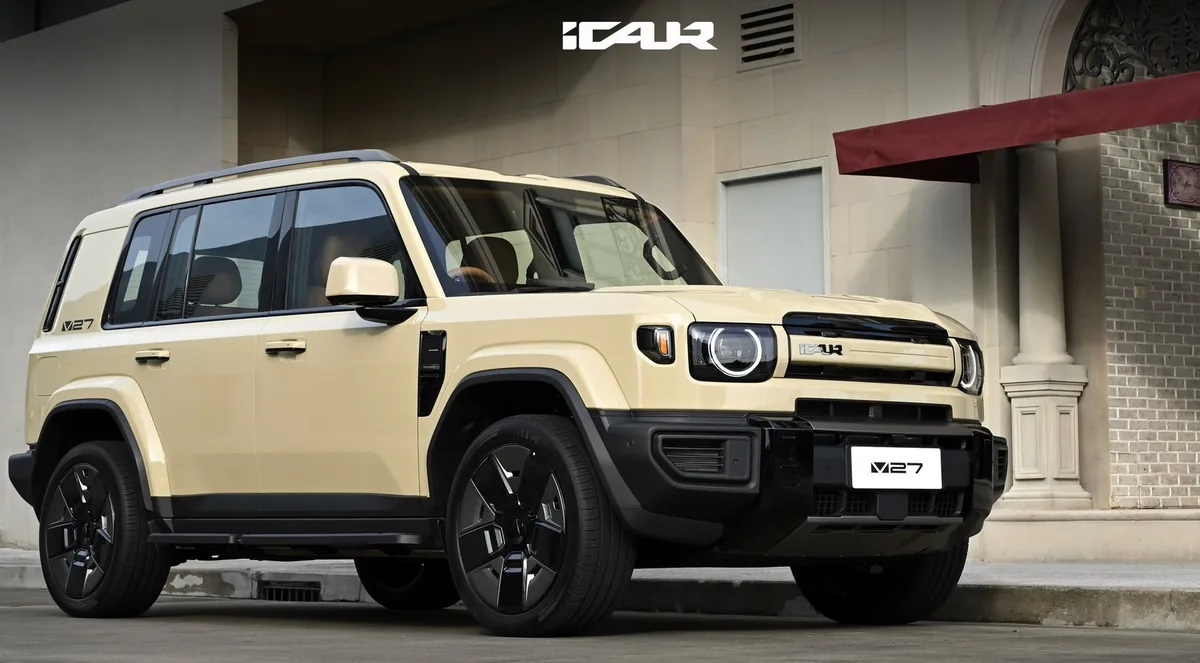 iCAUR V27 REEV iCAUR V27 REEV ตัวถังสีเบจ มุมด้านหน้าแบบสามส่วนสี่