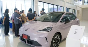 MG URBAN ภายในสเตชัน 3 ของกิจกรรม MG URBAN UP SKILL & WORKSHOP พร้อมผู้เข้าร่วมเรียนรู้การใช้งานรถ