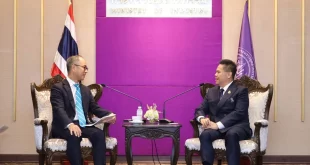ผู้แทนนิสสันและกระทรวงอุตสาหกรรมนั่งหารือเกี่ยวกับทิศทางอุตสาหกรรมยานยนต์ไทย